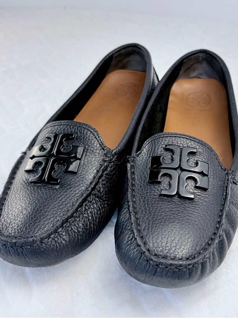 Tory Burch Black Pebbled Leather Driving Loafers Size 9.5 Effortless Comfort